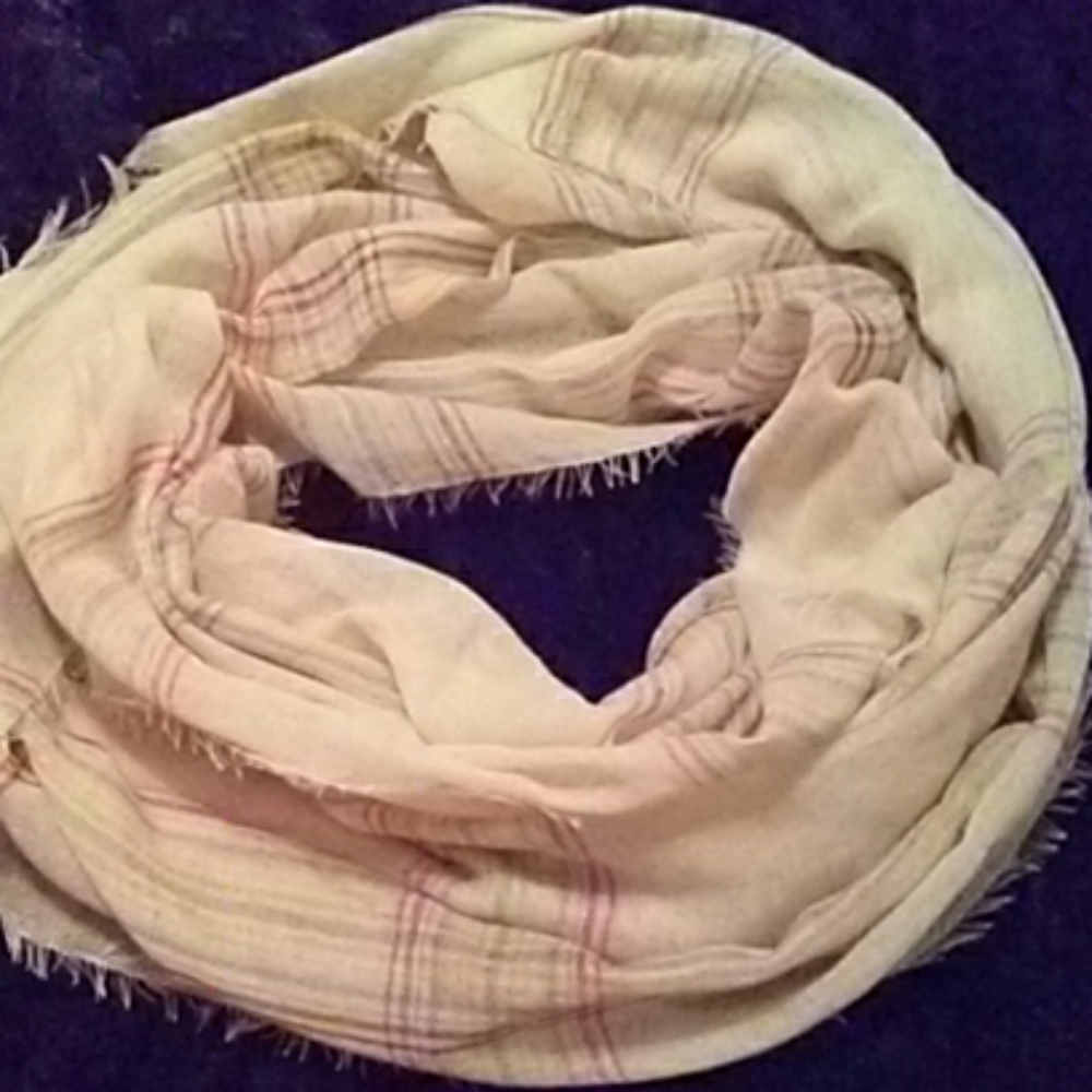 MAURICES Scarf